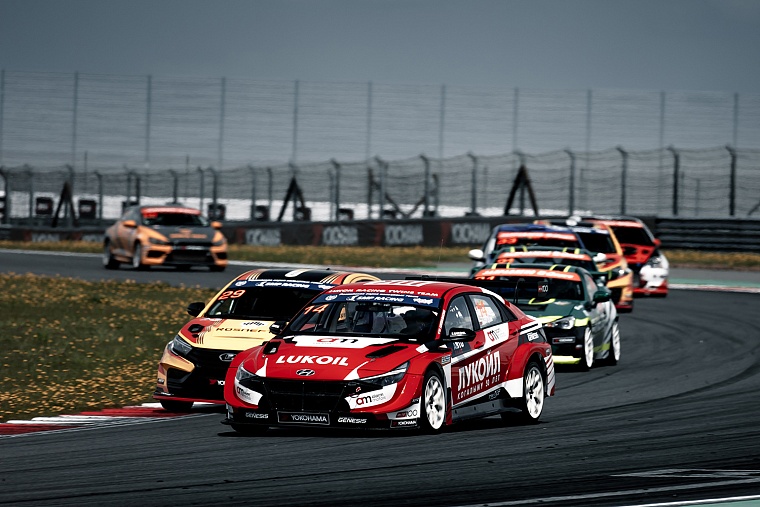 Чемпионат России по кольцевым гонкам стартует на этой неделе на Moscow Raceway.