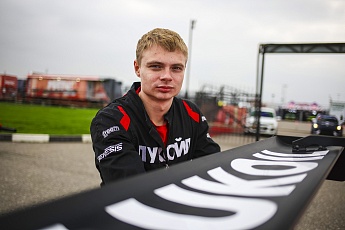 ЛУКОЙЛ Рейсинг расширяет программу подготовки высококвалифицированных кадров